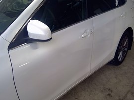 2016 TOYOTA CAMRY WHITE, 070, SE, 2.5L, AT.  Z24924